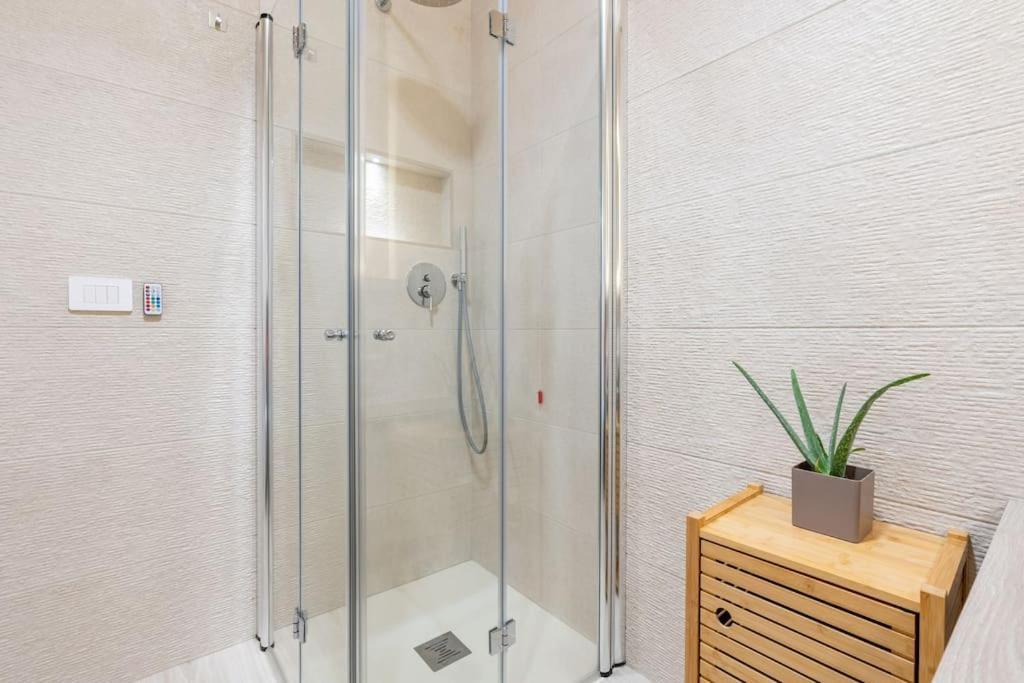 Metro A 1 Min - Casa Elegante - 3 Bagni En